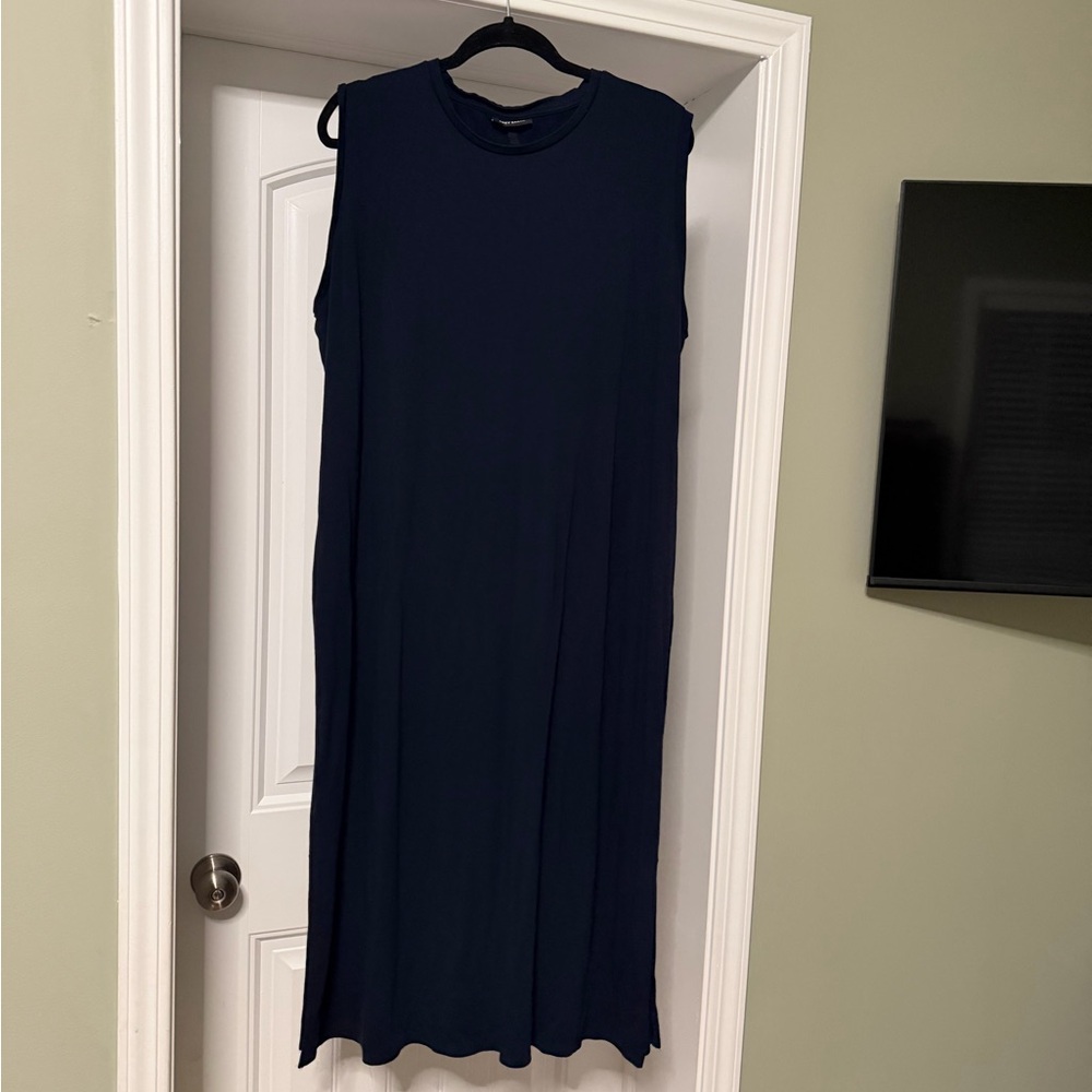 Cozy Earth Elegant Navy Sleeveless Dress
